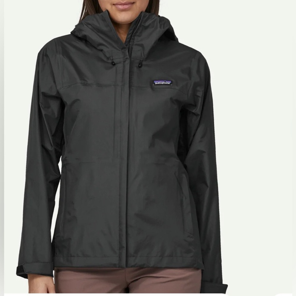 Patagonia Women's Torrentshell 3L Rain Jacket - Picture 2 of 6